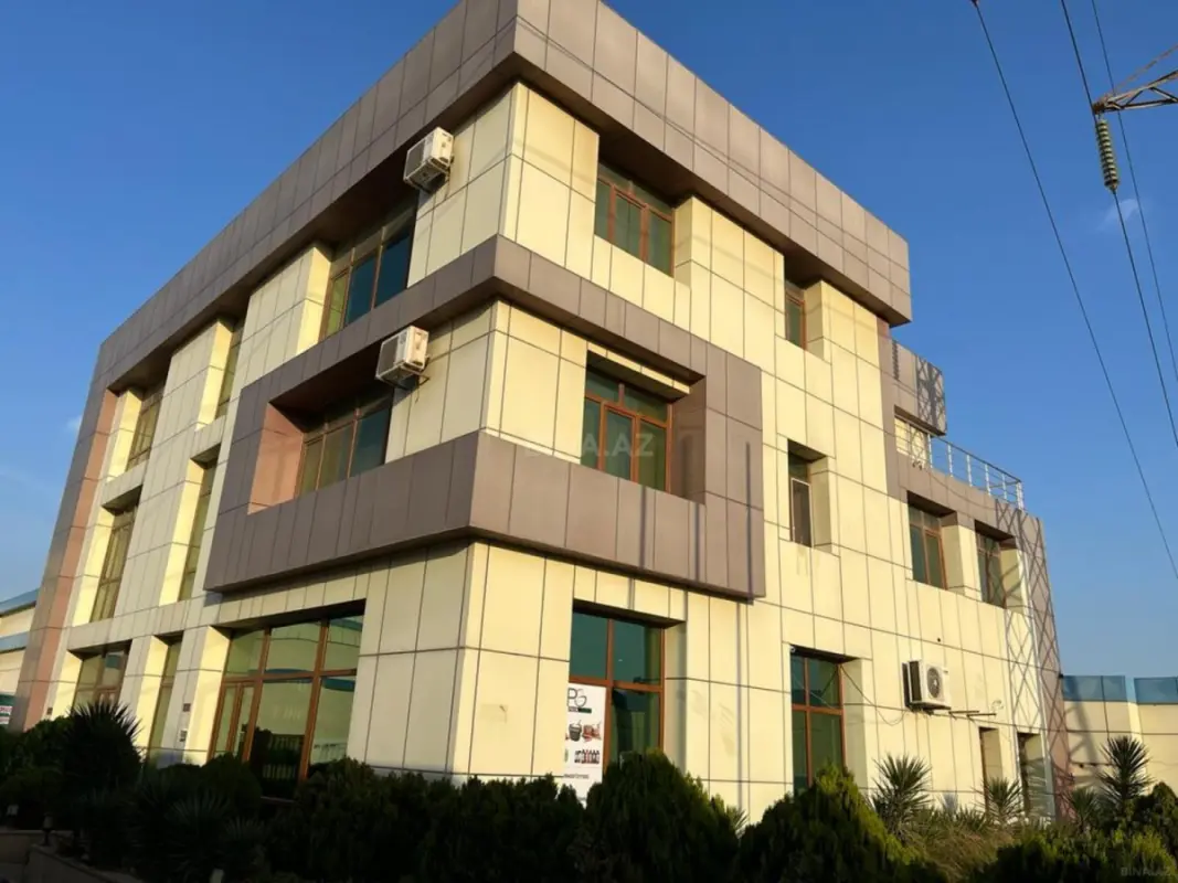 Satılır obyekt 630 m²