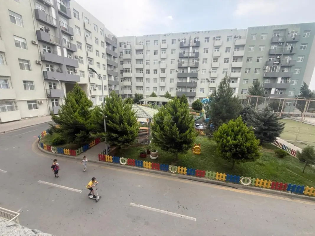 Kirayə verilir 4 otaqlı mənzil 85 m²
