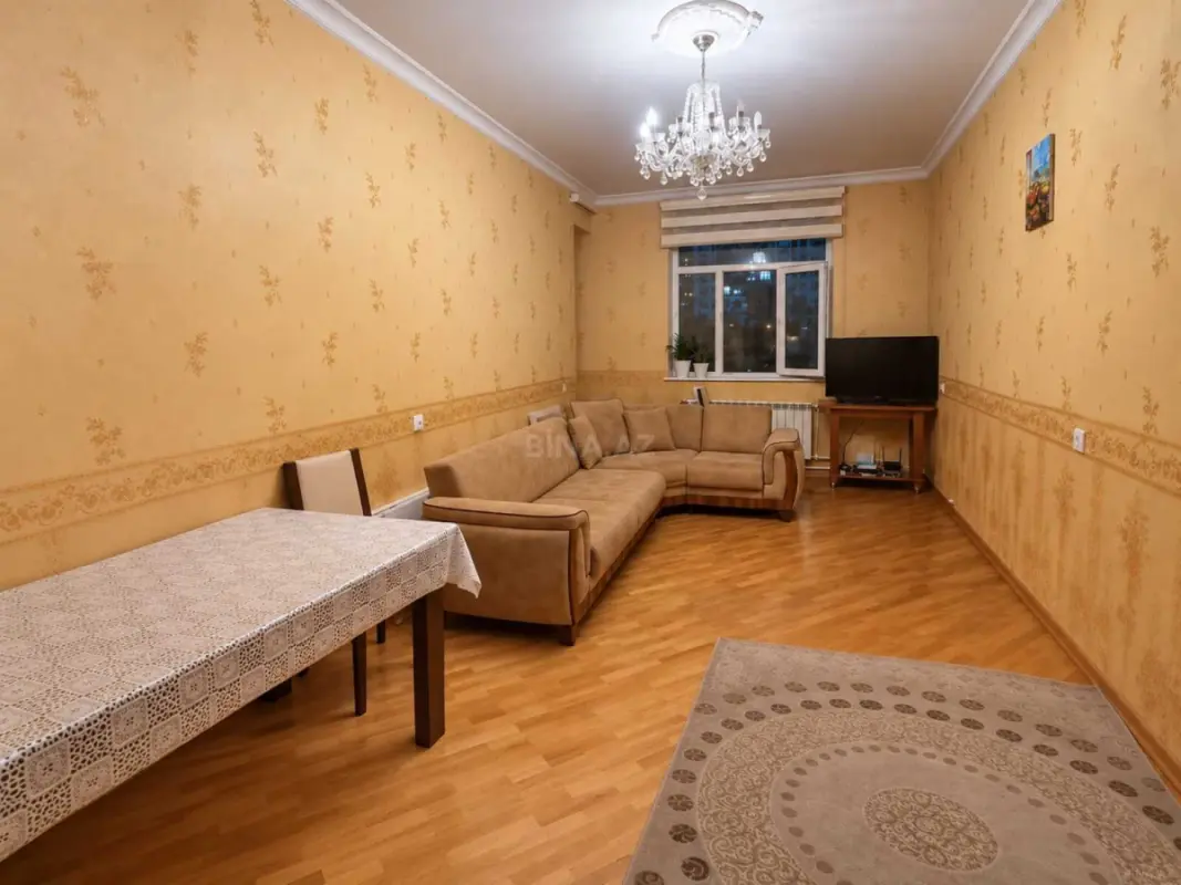 Kirayə verilir 3 otaqlı mənzil 110 m²