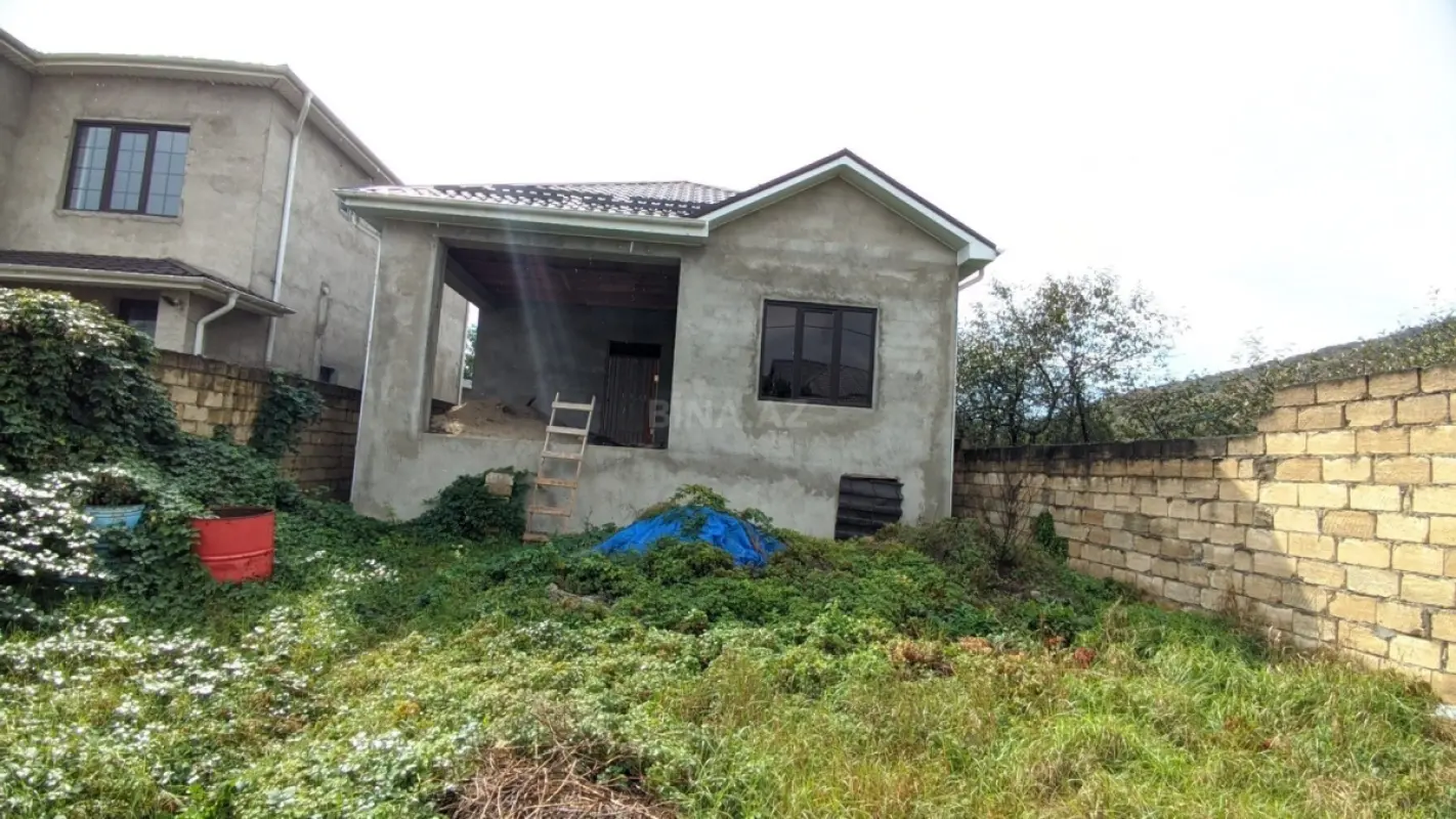 Satılır 4 otaqlı həyət evi 150 m²
