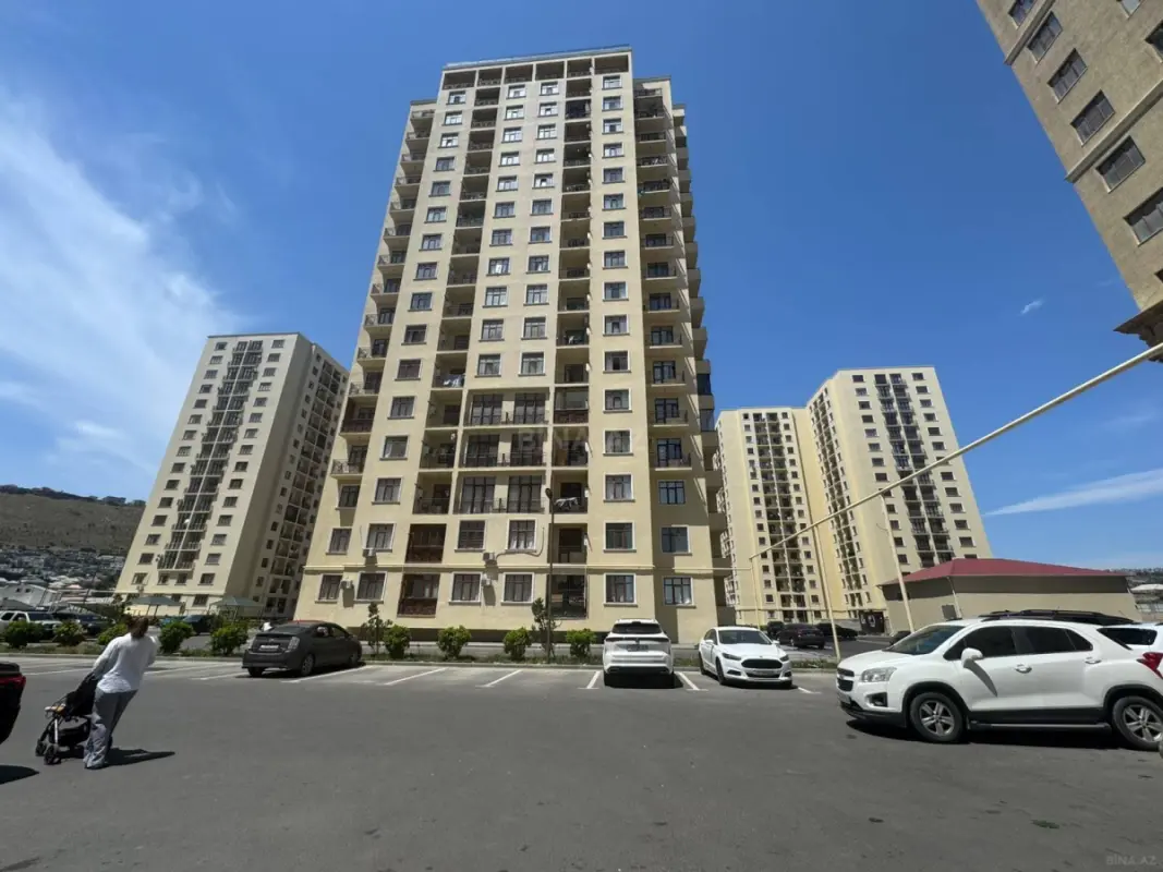 Satılır 2 otaqlı mənzil 102 m²
