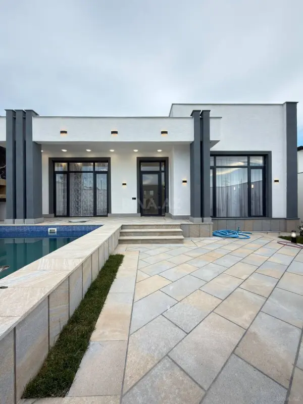 Satılır 4 otaqlı həyət evi 130 m²