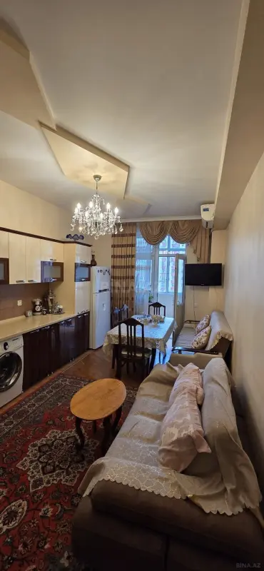 Satılır 2 otaqlı mənzil 70 m²