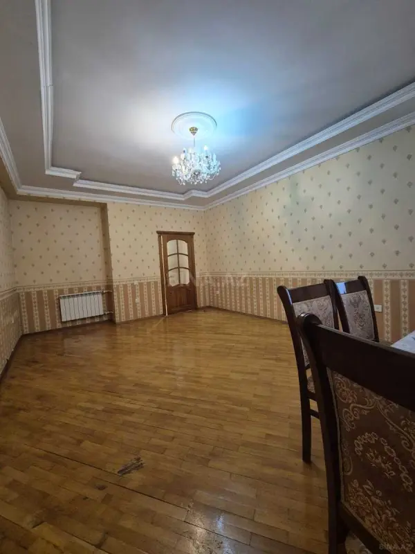 Satılır 2 otaqlı mənzil 85 m²