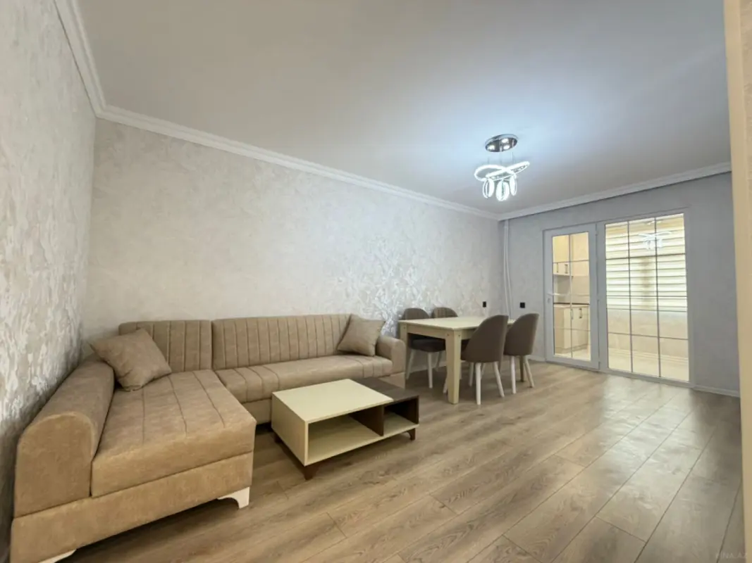 Satılır 2 otaqlı mənzil 42 m²