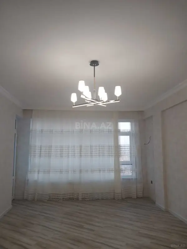 Satılır 2 otaqlı mənzil 77 m²