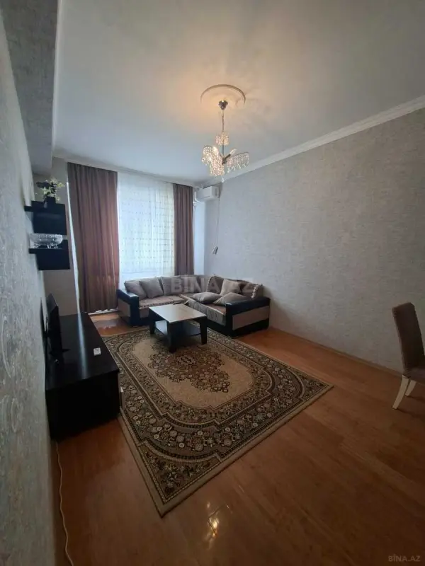 Kirayə verilir 2 otaqlı mənzil 65 m²