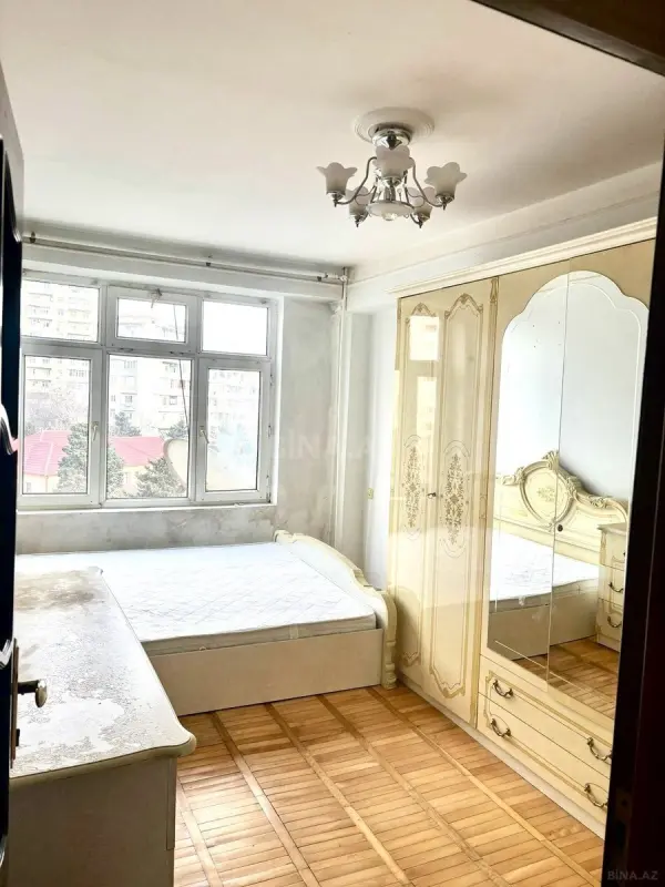 Satılır 2 otaqlı mənzil 42 m²