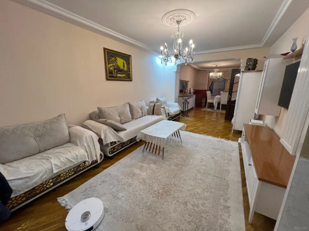 Satılır 3 otaqlı mənzil 110 m²