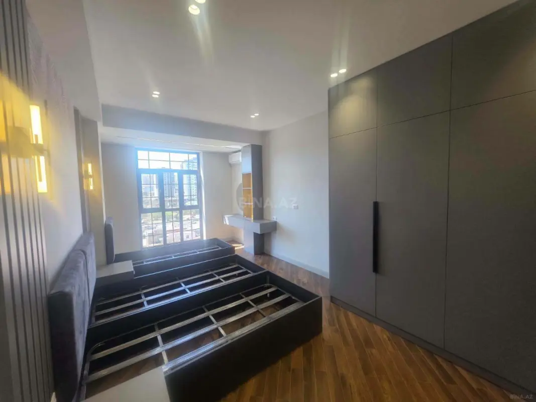 Kirayə verilir 2 otaqlı mənzil 70 m²