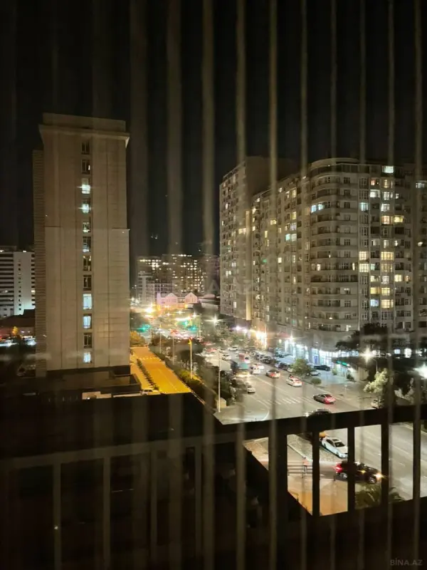 Satılır 3 otaqlı mənzil 127 m²
