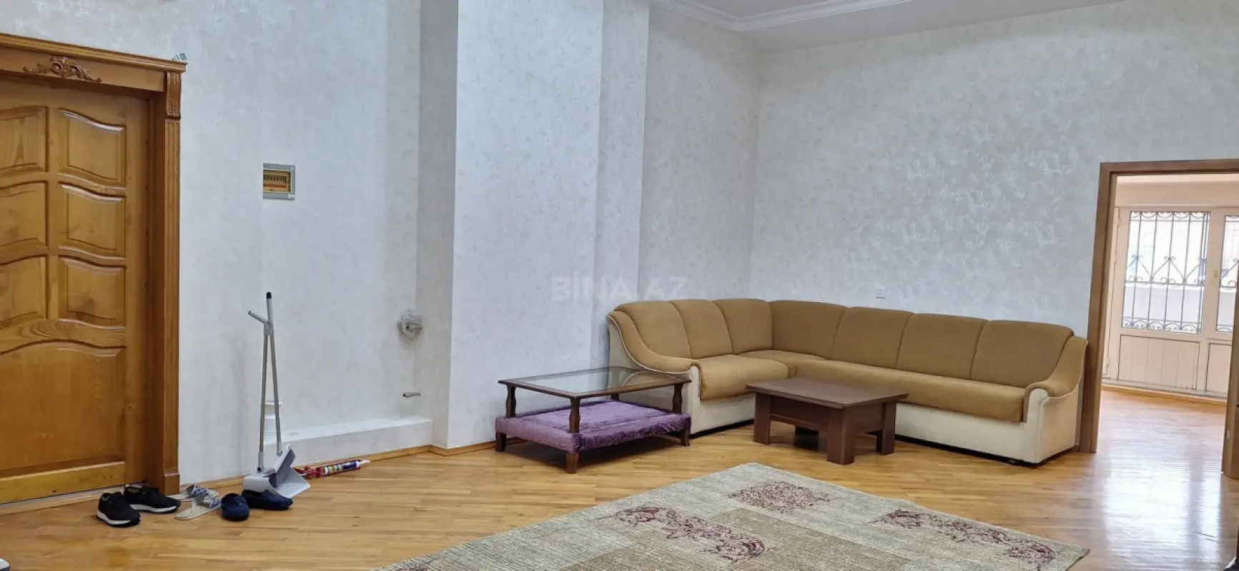 Kirayə verilir 4 otaqlı mənzil 200 m²