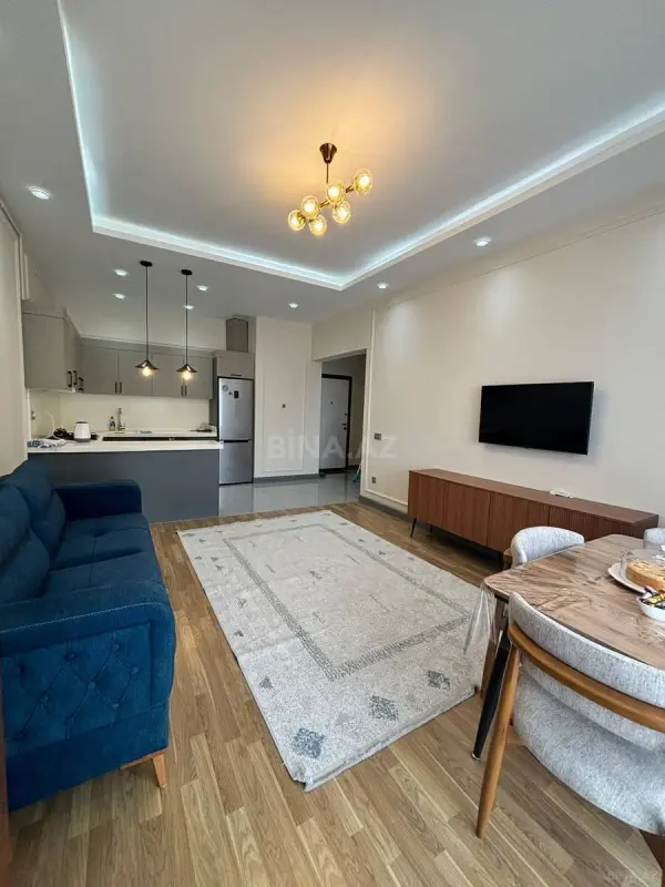 Kirayə verilir 2 otaqlı mənzil 75 m²