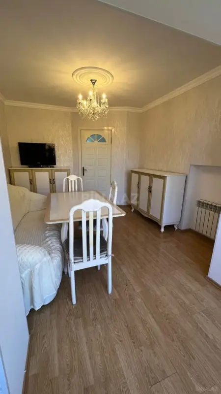 Kirayə verilir 2 otaqlı mənzil 52 m²