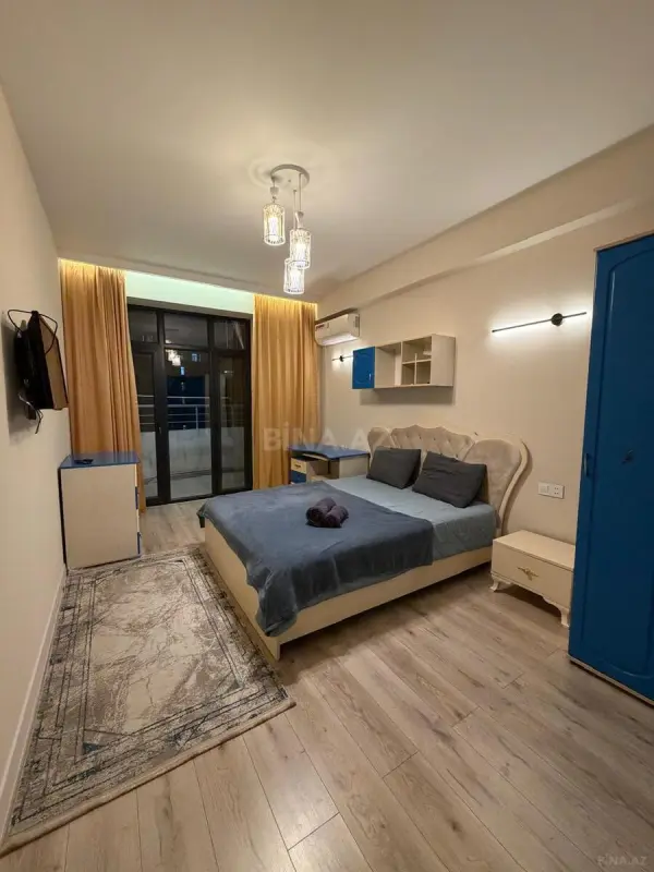 Kirayə verilir 3 otaqlı mənzil 120 m²