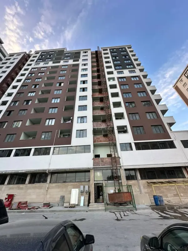 Satılır 3 otaqlı mənzil 94 m²