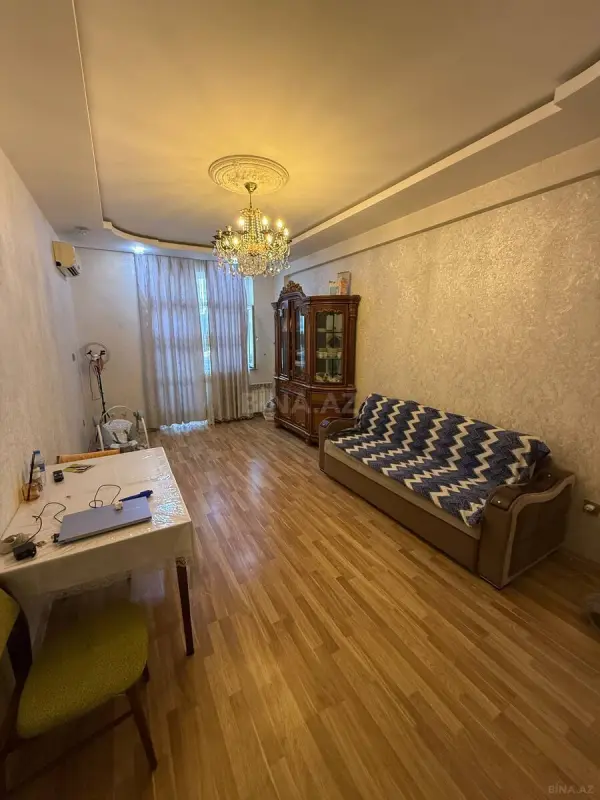 Satılır 2 otaqlı mənzil 90 m²
