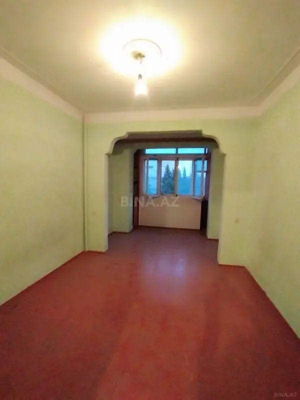 Satılır 4 otaqlı mənzil 90 m²