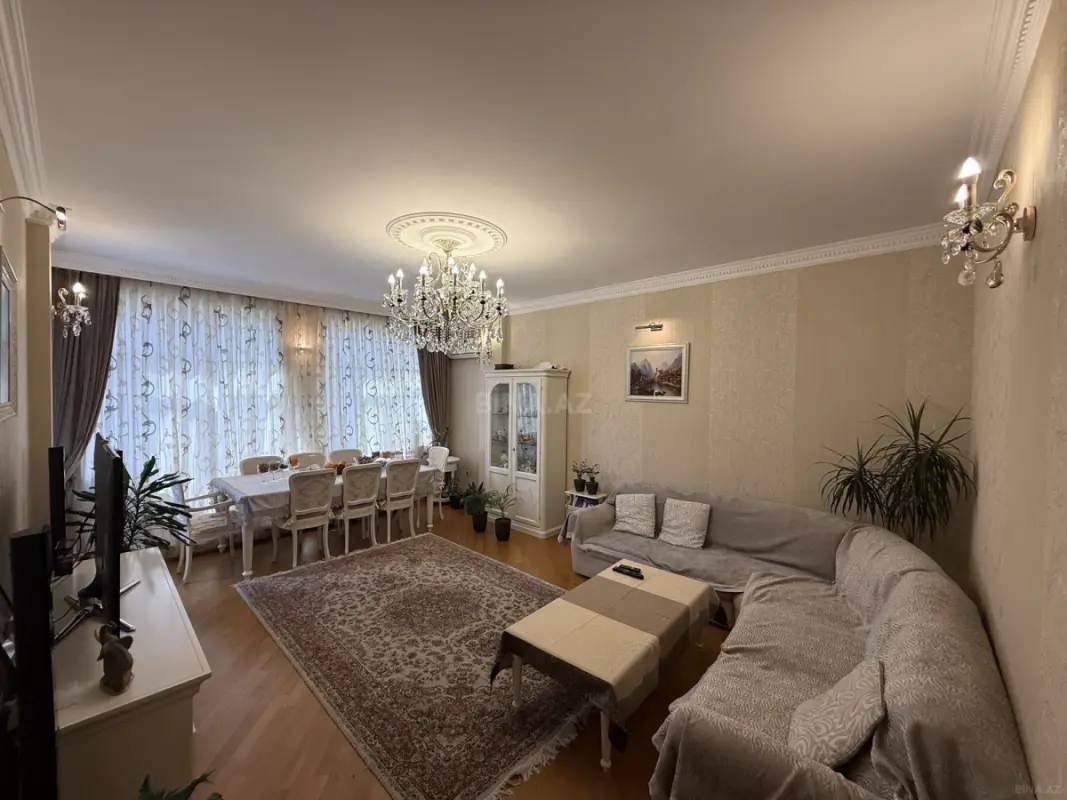 Satılır 3 otaqlı mənzil 107 m²