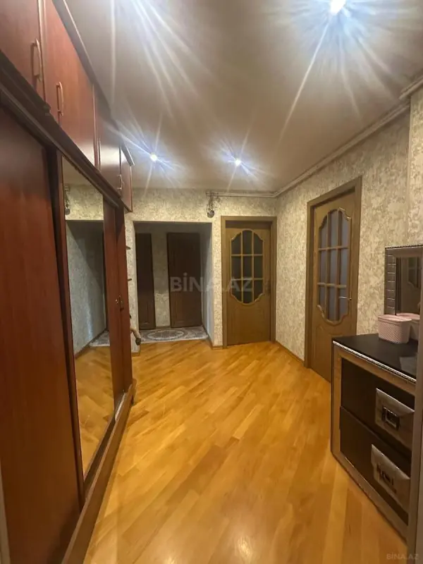 Satılır 3 otaqlı mənzil 90 m²