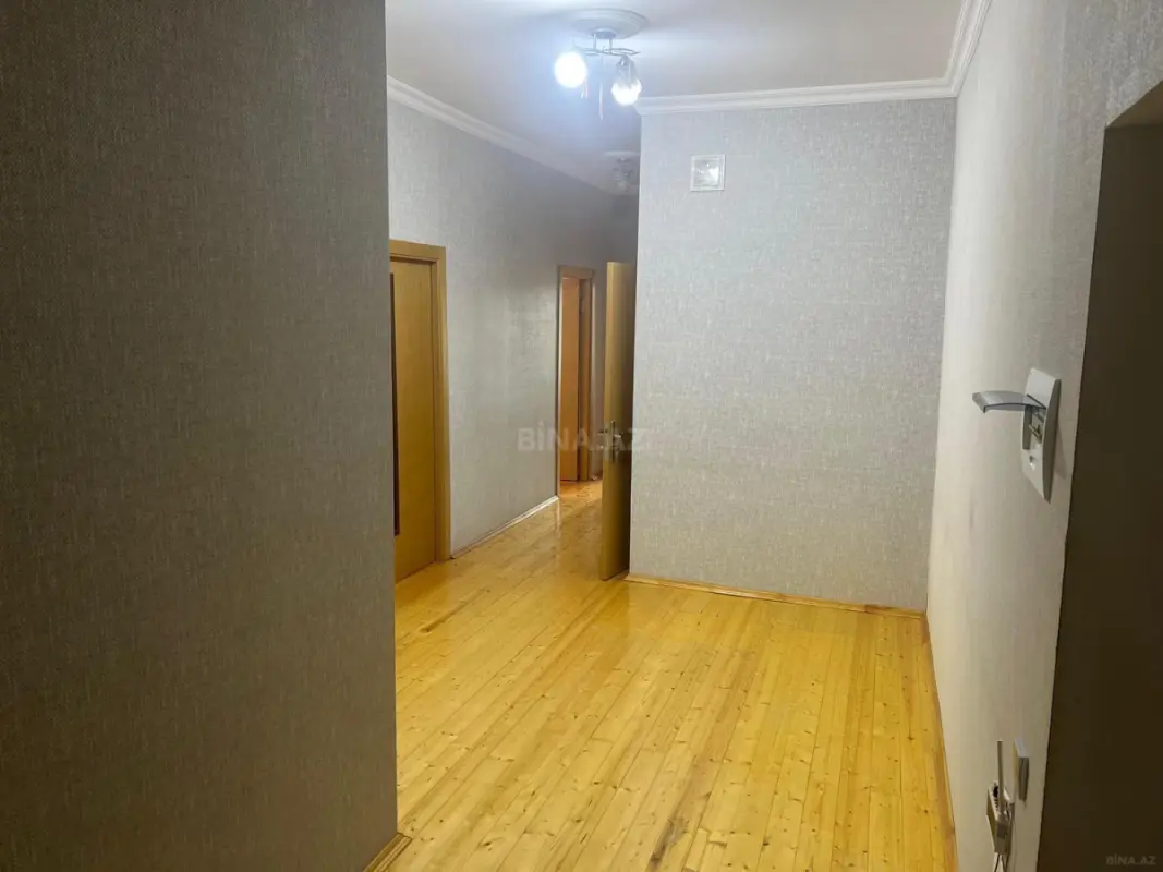 Kirayə verilir 2 otaqlı mənzil 88 m²