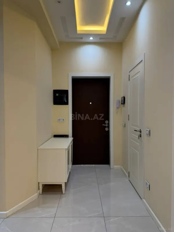 Satılır 2 otaqlı mənzil 85 m²