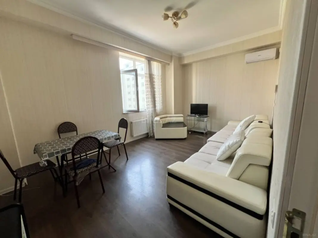 Kirayə verilir 2 otaqlı mənzil 55 m²