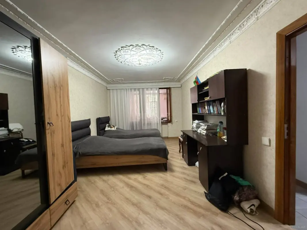 Satılır 5 otaqlı mənzil 80 m²