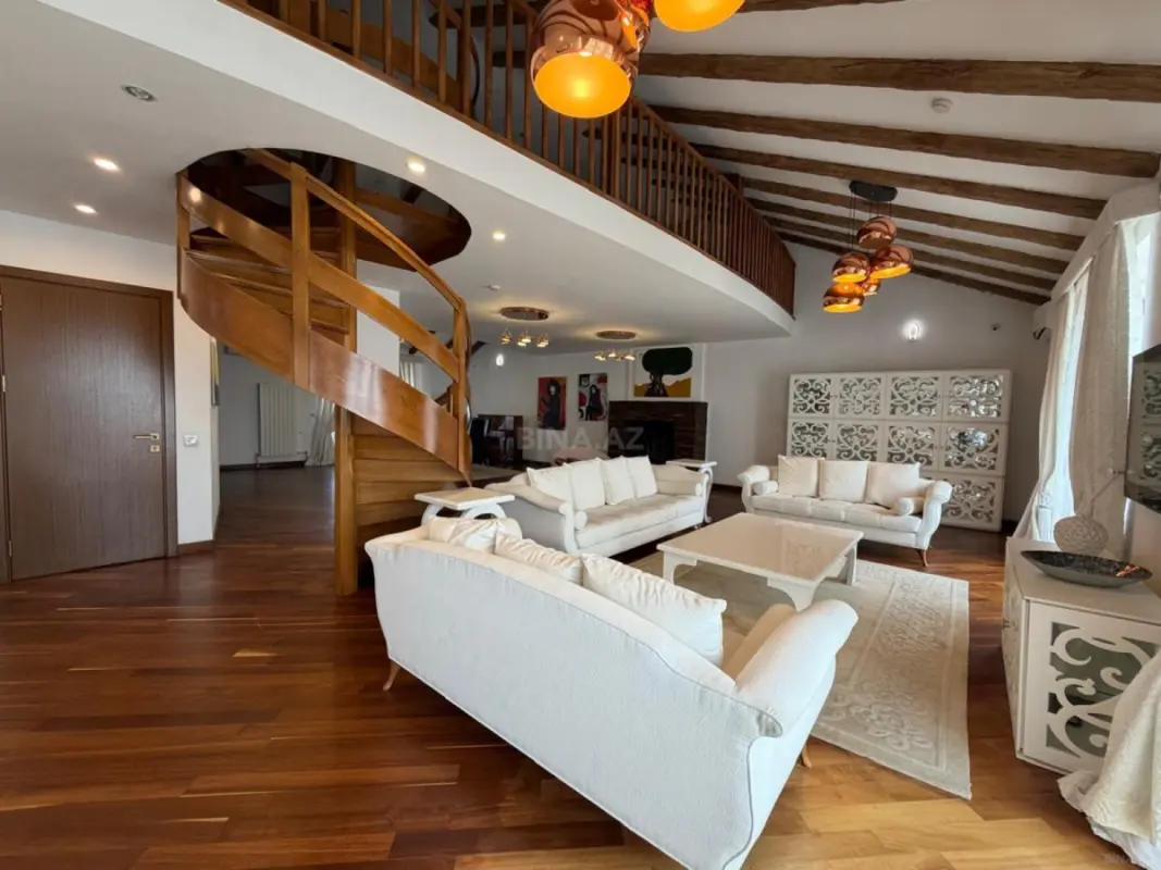 Kirayə verilir 7 otaqlı ofis 400 m²