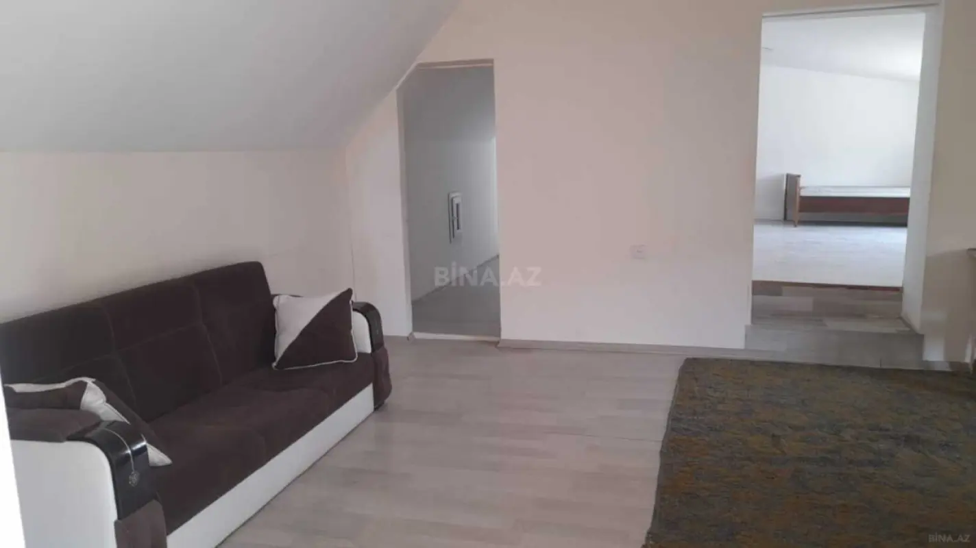 Kirayə verilir 3 otaqlı mənzil 130 m²