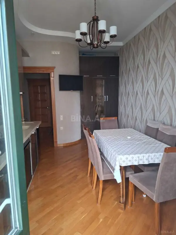 Satılır 3 otaqlı mənzil 116 m²