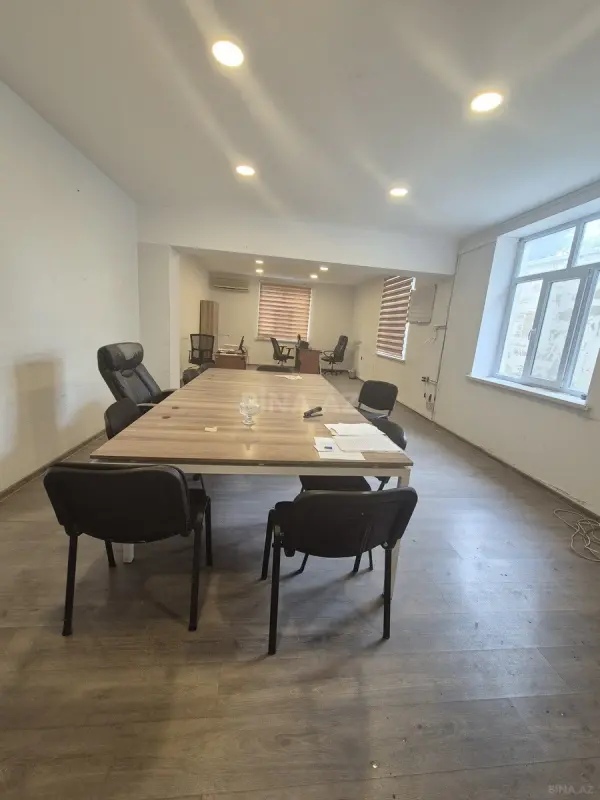 Kirayə verilir 3 otaqlı ofis 100 m²