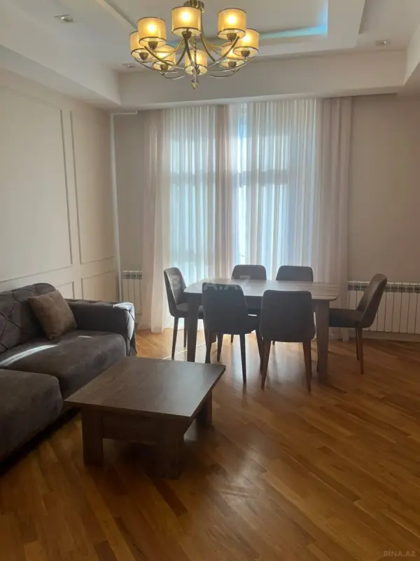 Kirayə verilir 3 otaqlı mənzil 124 m²