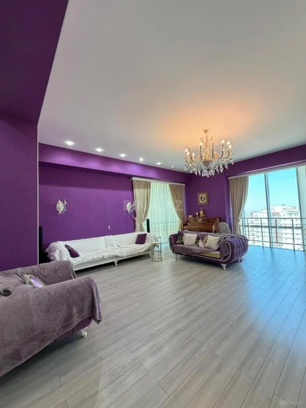 Kirayə verilir 4 otaqlı mənzil 214 m²