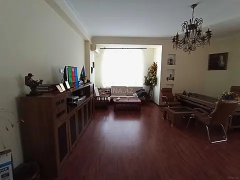 Kirayə verilir 7 otaqlı ofis 200 m² — Bakı 7 otaq 200.00 m²