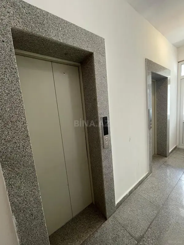 Satılır 3 otaqlı mənzil 148 m²