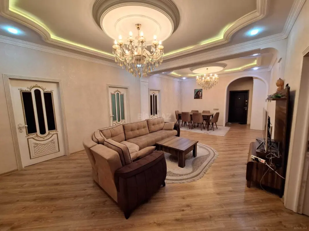 Kirayə verilir 2 otaqlı mənzil 140 m²