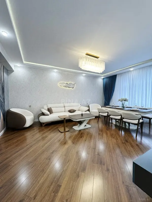 Satılır 2 otaqlı mənzil 84 m²