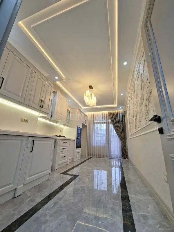 Satılır 2 otaqlı mənzil 101 m²