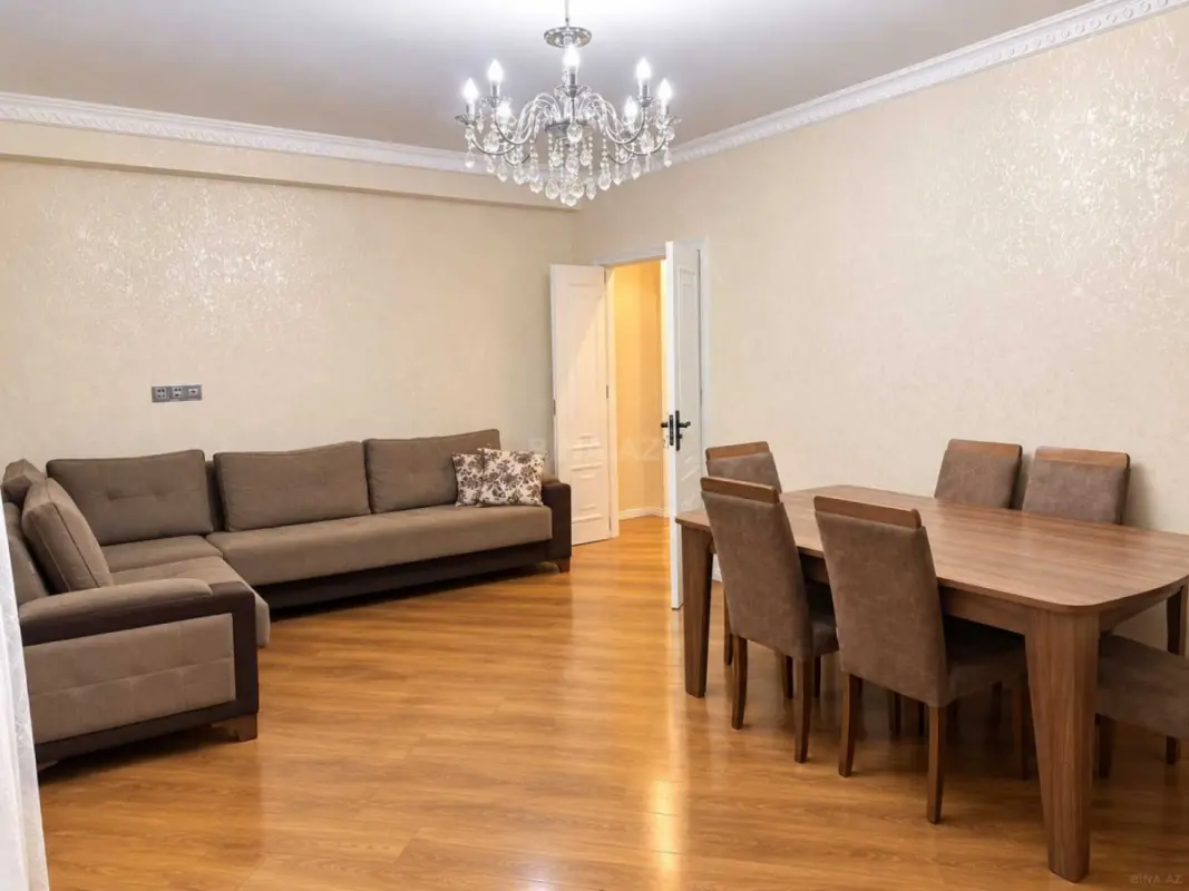Kirayə verilir 2 otaqlı mənzil 95 m²