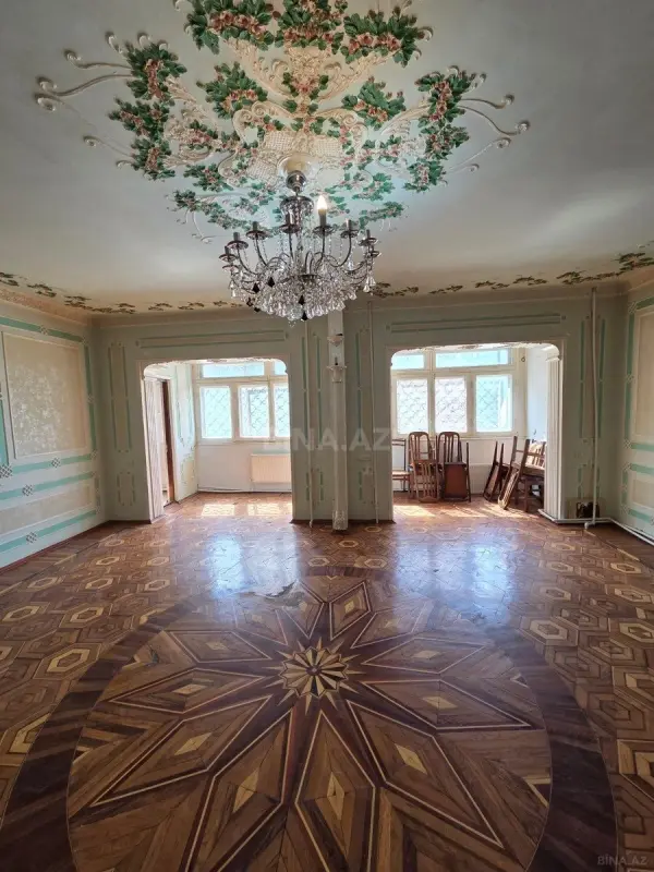 Satılır 4 otaqlı mənzil 110 m²