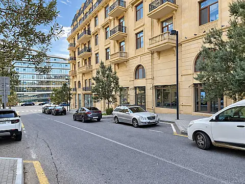 Kirayə verilir obyekt 264.1 m² — Bakı 264.10 m²