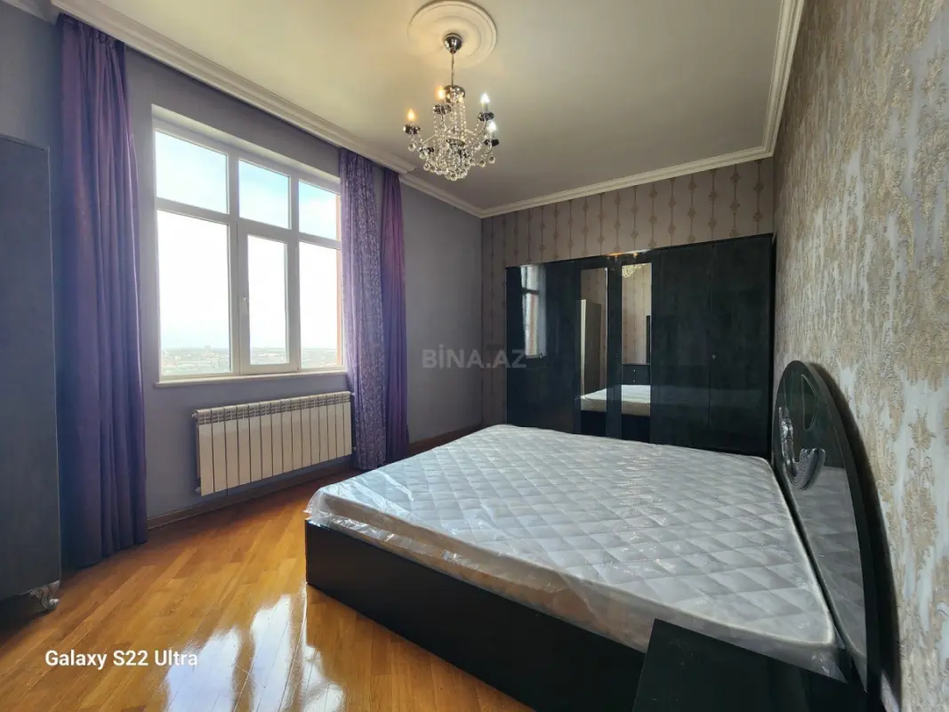 Kirayə verilir 3 otaqlı mənzil 145 m²