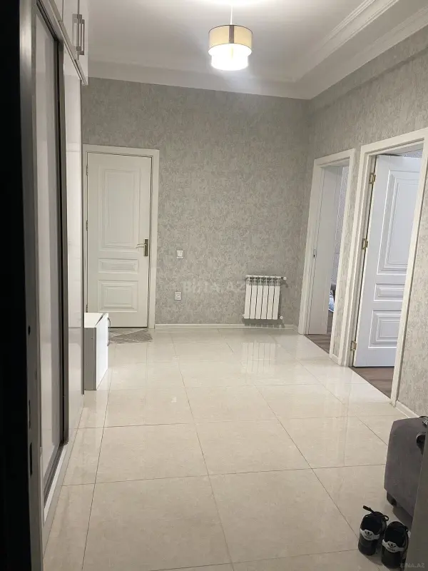 Satılır 2 otaqlı mənzil 63 m²