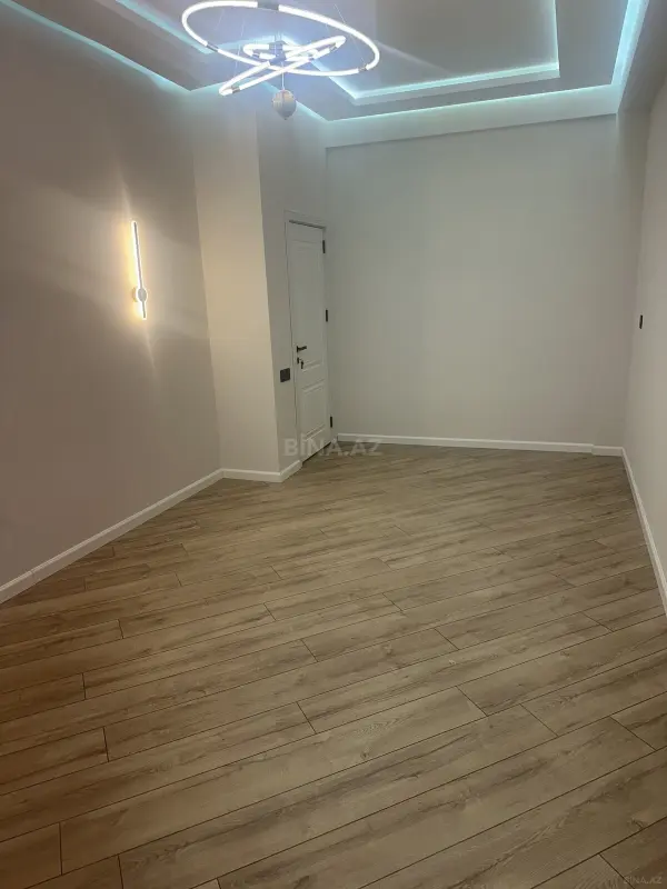 Satılır 2 otaqlı mənzil 66 m²