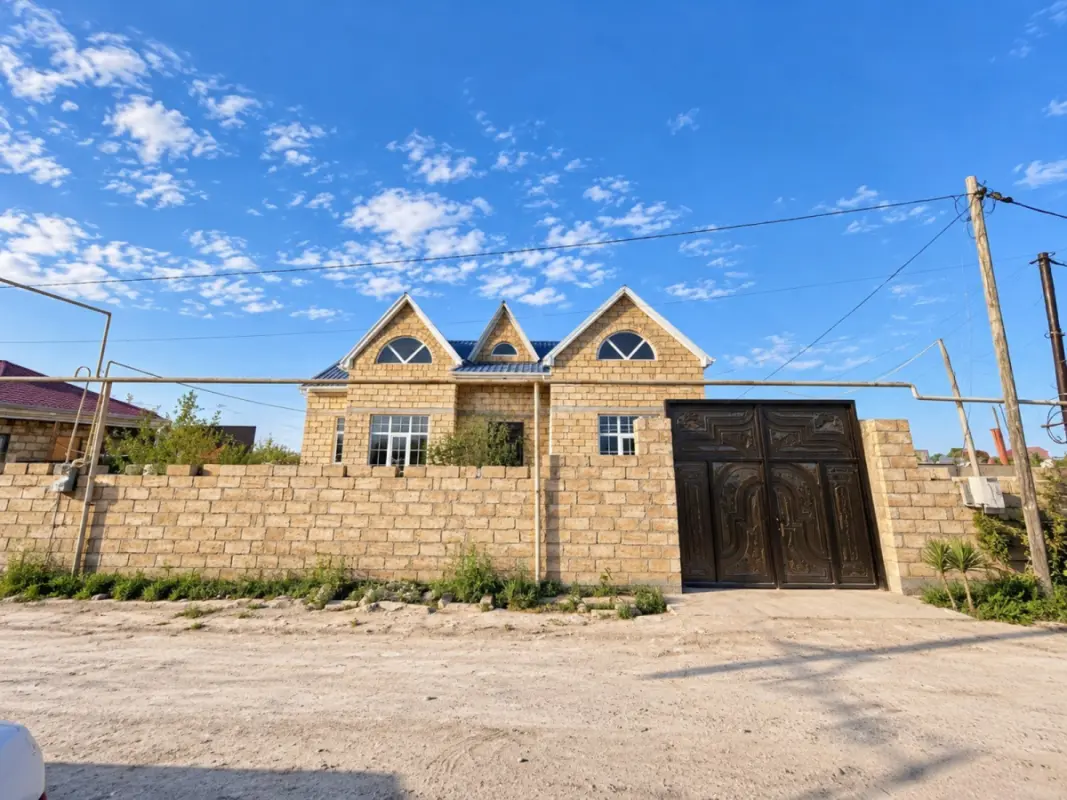 Satılır 4 otaqlı həyət evi 120 m²