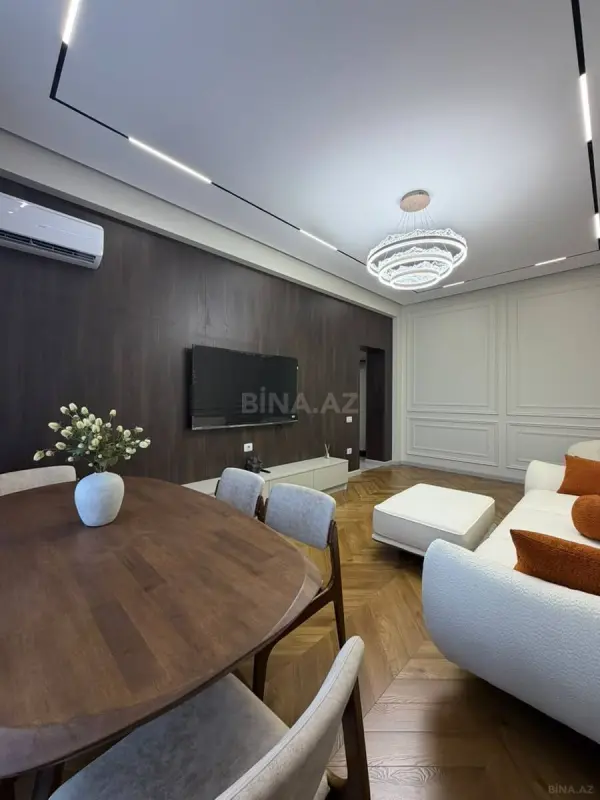 Satılır 2 otaqlı mənzil 85 m²