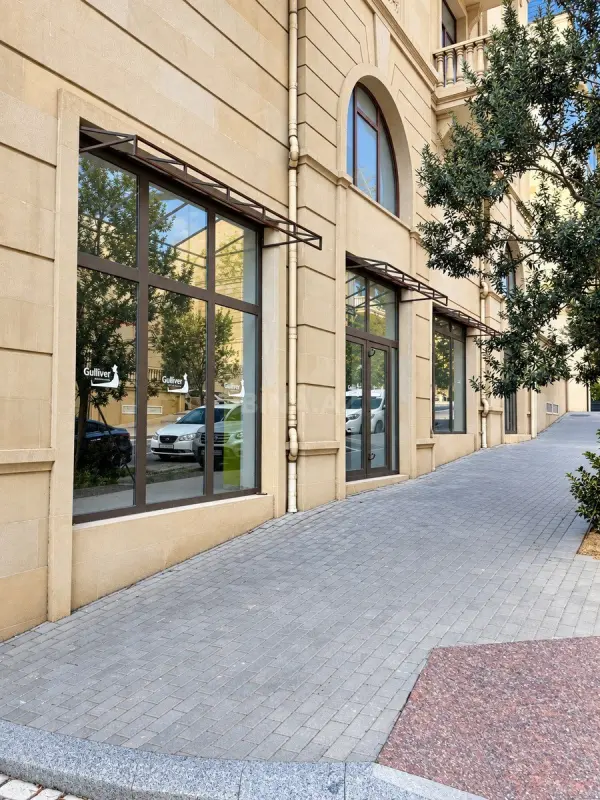 Satılır obyekt 249.5 m²