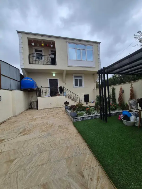 Satılır 6 otaqlı həyət evi 170 m²