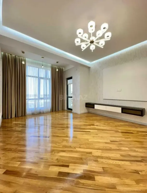 Satılır 3 otaqlı mənzil 95 m²